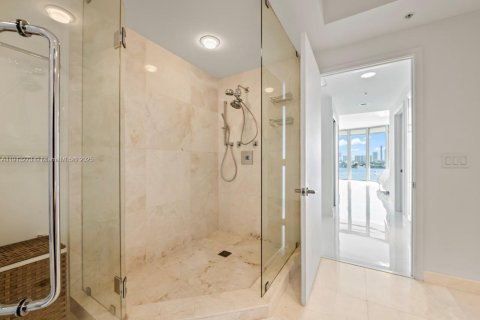 Copropriété à vendre à North Miami Beach, Floride: 2 chambres, 169.83 m2 № 2244315 - photo 27