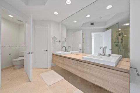 Copropriété à vendre à North Miami Beach, Floride: 2 chambres, 169.83 m2 № 2244315 - photo 29