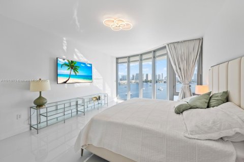 Copropriété à vendre à North Miami Beach, Floride: 2 chambres, 169.83 m2 № 2244315 - photo 23
