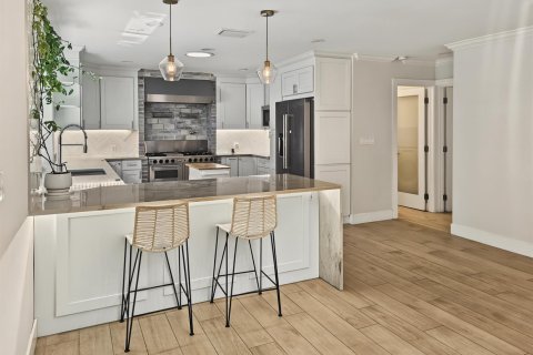 Villa ou maison à louer à West Palm Beach, Floride: 3 chambres, 158.68 m2 № 2392138 - photo 15