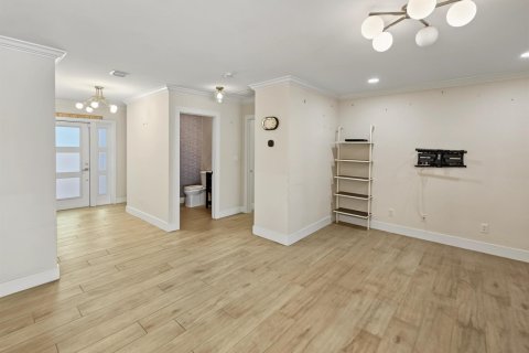 Villa ou maison à louer à West Palm Beach, Floride: 3 chambres, 158.68 m2 № 2392138 - photo 9