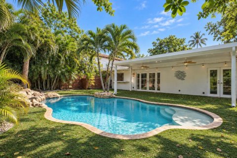 Villa ou maison à West Palm Beach, Floride 3 chambres, 158.68 m2 № 2392138