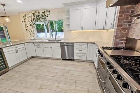 Villa ou maison à louer à West Palm Beach, Floride: 3 chambres, 158.68 m2 № 2392138 - photo 20