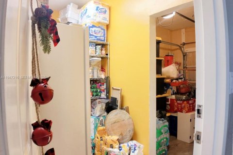 Casa en venta en Cutler Bay, Florida, 3 dormitorios, 158.4 m2 № 2003668 - foto 13