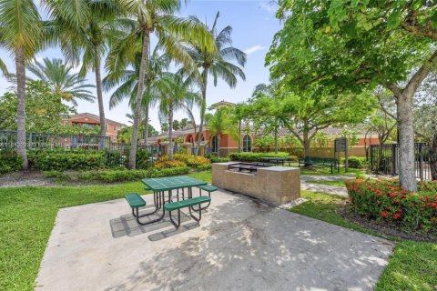 Touwnhouse à vendre à Miramar, Floride: 1 chambre, 72 m2 № 1971674 - photo 14