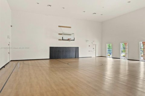 Touwnhouse à vendre à Miramar, Floride: 1 chambre, 72 m2 № 1971674 - photo 18