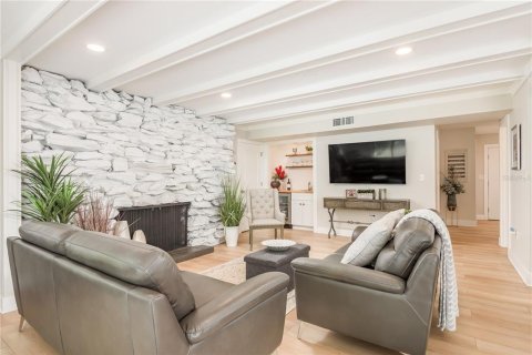 Casa en alquiler en Tampa, Florida, 4 dormitorios, 232.81 m2 № 1786851 - foto 14
