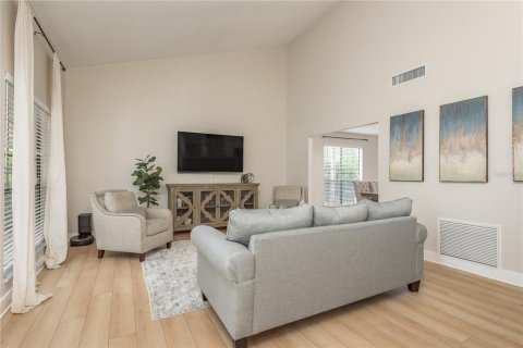 Casa en alquiler en Tampa, Florida, 4 dormitorios, 232.81 m2 № 1786851 - foto 6