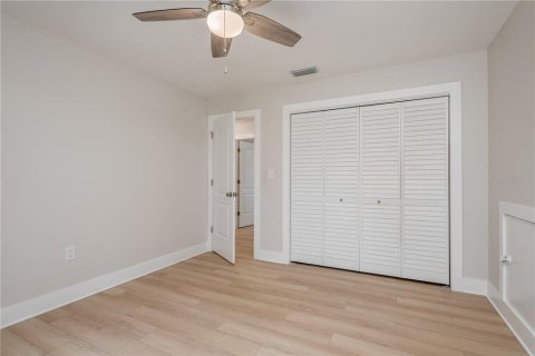 Casa en alquiler en Tampa, Florida, 4 dormitorios, 232.81 m2 № 1786851 - foto 28