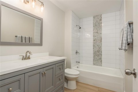 Casa en alquiler en Tampa, Florida, 4 dormitorios, 232.81 m2 № 1786851 - foto 26