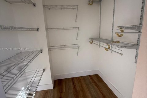 Снять в аренду кондоминиум в Майами, Флорида 2 спальни, 76.55м2, № 2005994 - фото 15