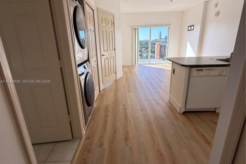 Снять в аренду кондоминиум в Майами, Флорида 2 спальни, 76.55м2, № 2005994 - фото 20