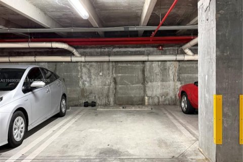 Снять в аренду кондоминиум в Майами, Флорида 2 спальни, 76.55м2, № 2005994 - фото 18