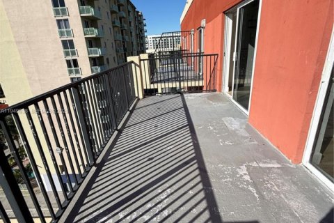 Снять в аренду кондоминиум в Майами, Флорида 2 спальни, 76.55м2, № 2005994 - фото 10