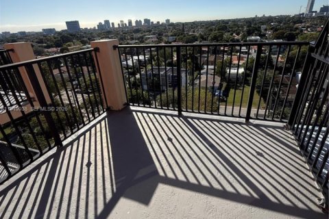 Снять в аренду кондоминиум в Майами, Флорида 2 спальни, 76.55м2, № 2005994 - фото 3