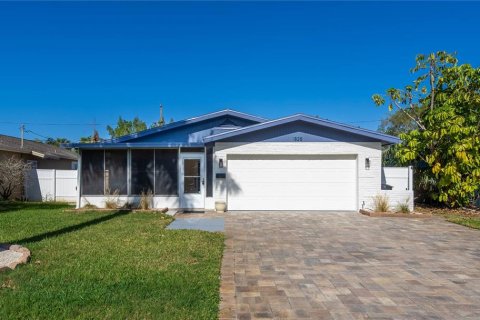 Villa ou maison à Saint Petersburg, Floride 3 chambres, 120.31 m2 № 2092872