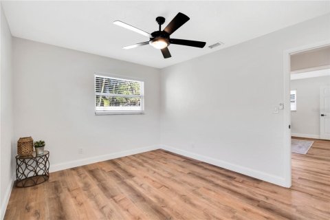 Villa ou maison à vendre à Saint Petersburg, Floride: 3 chambres, 120.31 m2 № 2092872 - photo 21