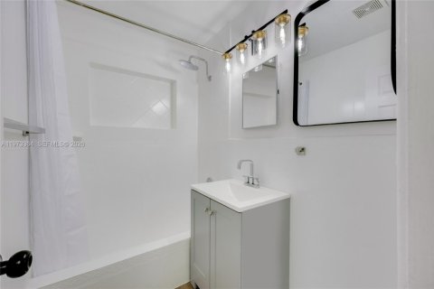 Villa ou maison à vendre à Fort Lauderdale, Floride: 4 chambres, 142.33 m2 № 2033449 - photo 18