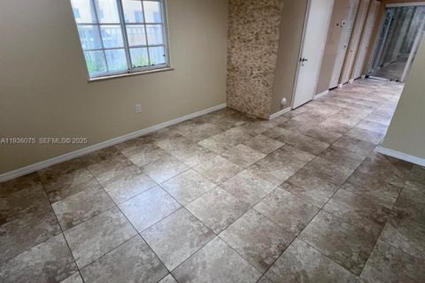 Townhouse in North Miami Beach, Florida 3 bedrooms, 105.07 sq.m. № 1994295 - photo 21