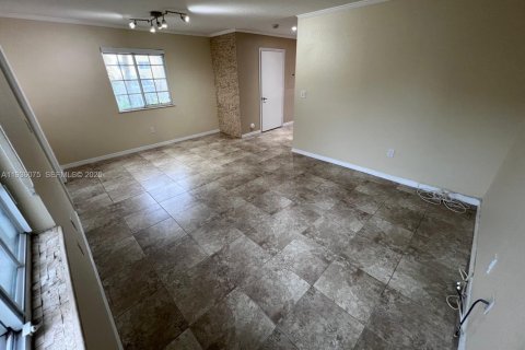 Townhouse in North Miami Beach, Florida 3 bedrooms, 105.07 sq.m. № 1994295 - photo 22