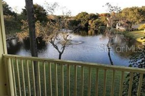 Townhouse in Ormond Beach, Florida 2 bedrooms, 66.15 sq.m. № 2202415 - photo 11