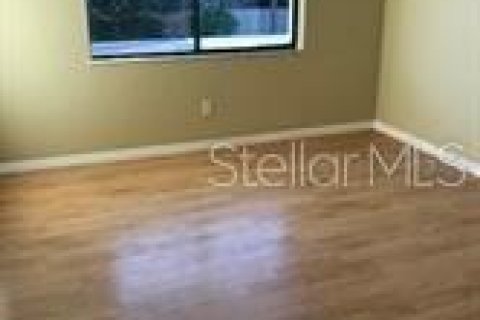 Townhouse in Ormond Beach, Florida 2 bedrooms, 66.15 sq.m. № 2202415 - photo 9
