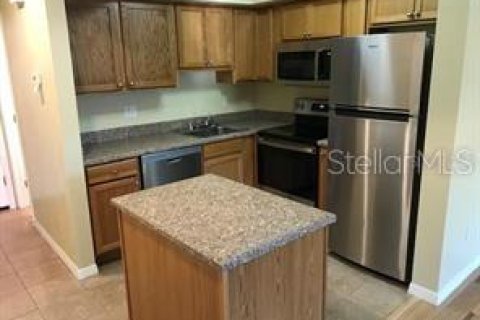 Townhouse in Ormond Beach, Florida 2 bedrooms, 66.15 sq.m. № 2202415 - photo 3