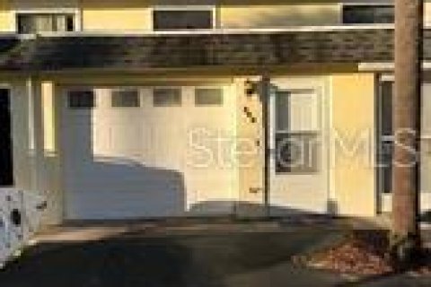 Townhouse in Ormond Beach, Florida 2 bedrooms, 66.15 sq.m. № 2202415