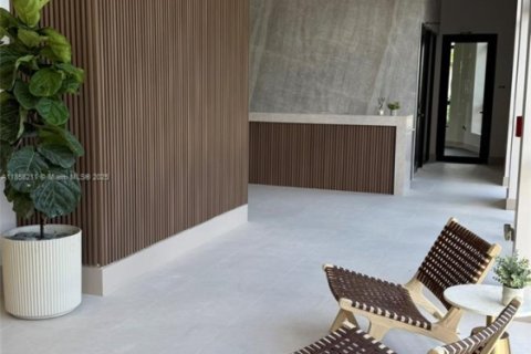 Apartamento en alquiler en Miami, Florida, 1 dormitorio № 1882379 - foto 2