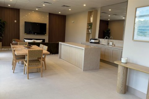 Apartamento en alquiler en Miami, Florida, 1 dormitorio № 1882379 - foto 12