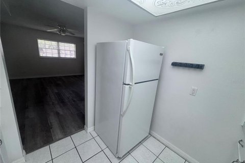 Condominio en alquiler en Ocala, Florida, 2 dormitorios, 77.76 m2 № 1866447 - foto 8
