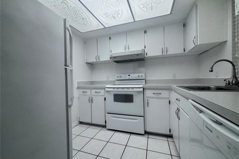 Condominio en alquiler en Ocala, Florida, 2 dormitorios, 77.76 m2 № 1866447 - foto 7