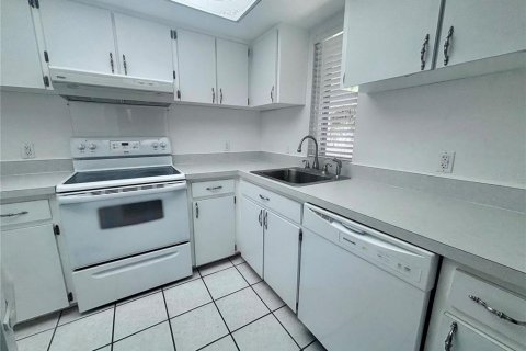 Condominio en alquiler en Ocala, Florida, 2 dormitorios, 77.76 m2 № 1866447 - foto 6