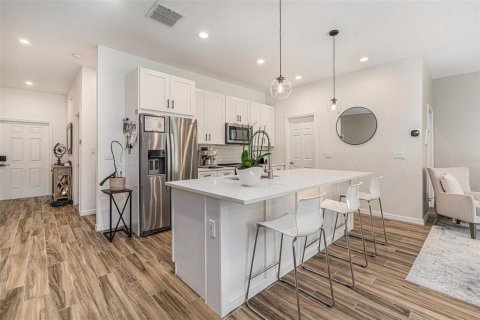 Touwnhouse à vendre à Tampa, Floride: 3 chambres, 188.59 m2 № 1908995 - photo 5
