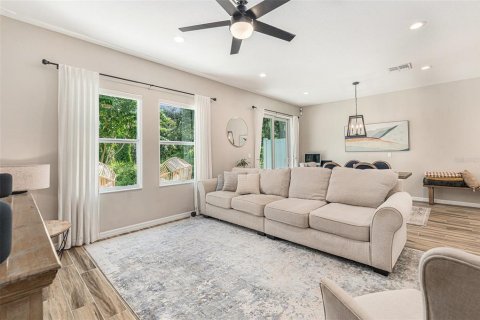 Touwnhouse à vendre à Tampa, Floride: 3 chambres, 188.59 m2 № 1908995 - photo 8