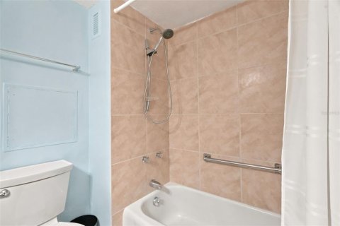 Купить кондоминиум в Клируотер, Флорида 6 комнат, 115.38м2, № 2150687 - фото 28