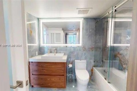 Купить кондоминиум в Майами, Флорида 1 спальня, 73.49м2, № 2005701 - фото 16