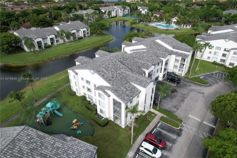 Condo in Doral, Florida, 1 bedroom  № 1931801 - photo 19