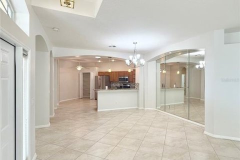 Villa ou maison à louer à Wesley Chapel, Floride: 2 chambres, 190.82 m2 № 1901674 - photo 4