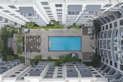 Снять в аренду кондоминиум в Корал-Гейблс, Флорида 4 комнаты, 64.29м2, № 2082962 - фото 21