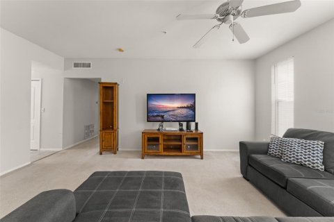Condo in Longwood, Florida, 3 bedrooms  № 1813195 - photo 18