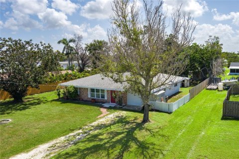 House in Bradenton, Florida 3 bedrooms, 152.92 sq.m. № 1854621 - photo 30