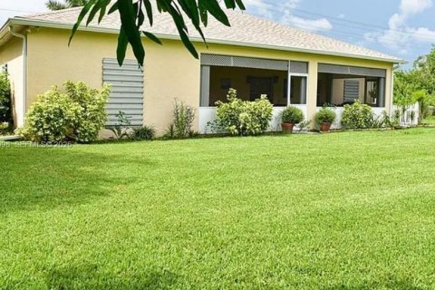Casa en venta en Lehigh Acres, Florida, 4 dormitorios, 201.88 m2 № 2079383 - foto 12