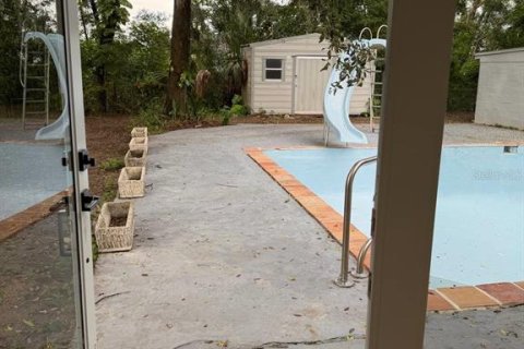 Villa ou maison à vendre à Brandon, Floride: 6 chambres, 222.97 m2 № 2401028 - photo 24