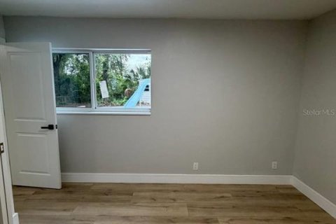 Villa ou maison à vendre à Brandon, Floride: 6 chambres, 222.97 m2 № 2401028 - photo 20