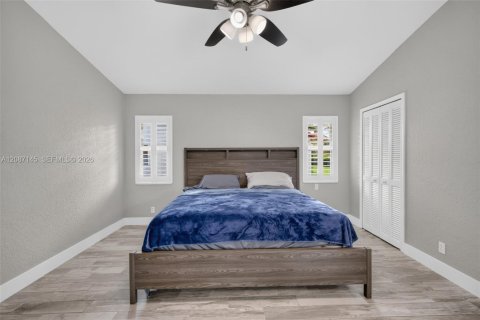 Villa ou maison à louer à Coral Springs, Floride: 4 chambres, 226.31 m2 № 2372244 - photo 25