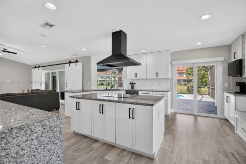 Villa ou maison à louer à Coral Springs, Floride: 4 chambres, 226.31 m2 № 2372244 - photo 8