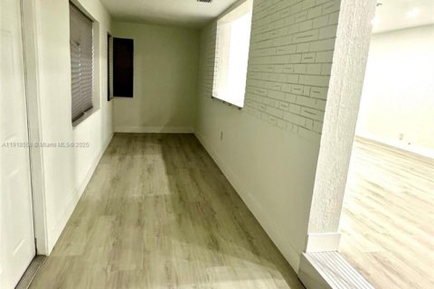 Villa ou maison à vendre à Dania Beach, Floride: 3 chambres, 118.17 m2 № 1974065 - photo 10