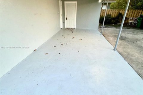 Villa ou maison à vendre à Dania Beach, Floride: 3 chambres, 118.17 m2 № 1974065 - photo 8