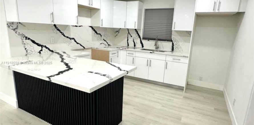 Villa ou maison à Dania Beach, Floride 3 chambres, 118.17 m2 № 1974065